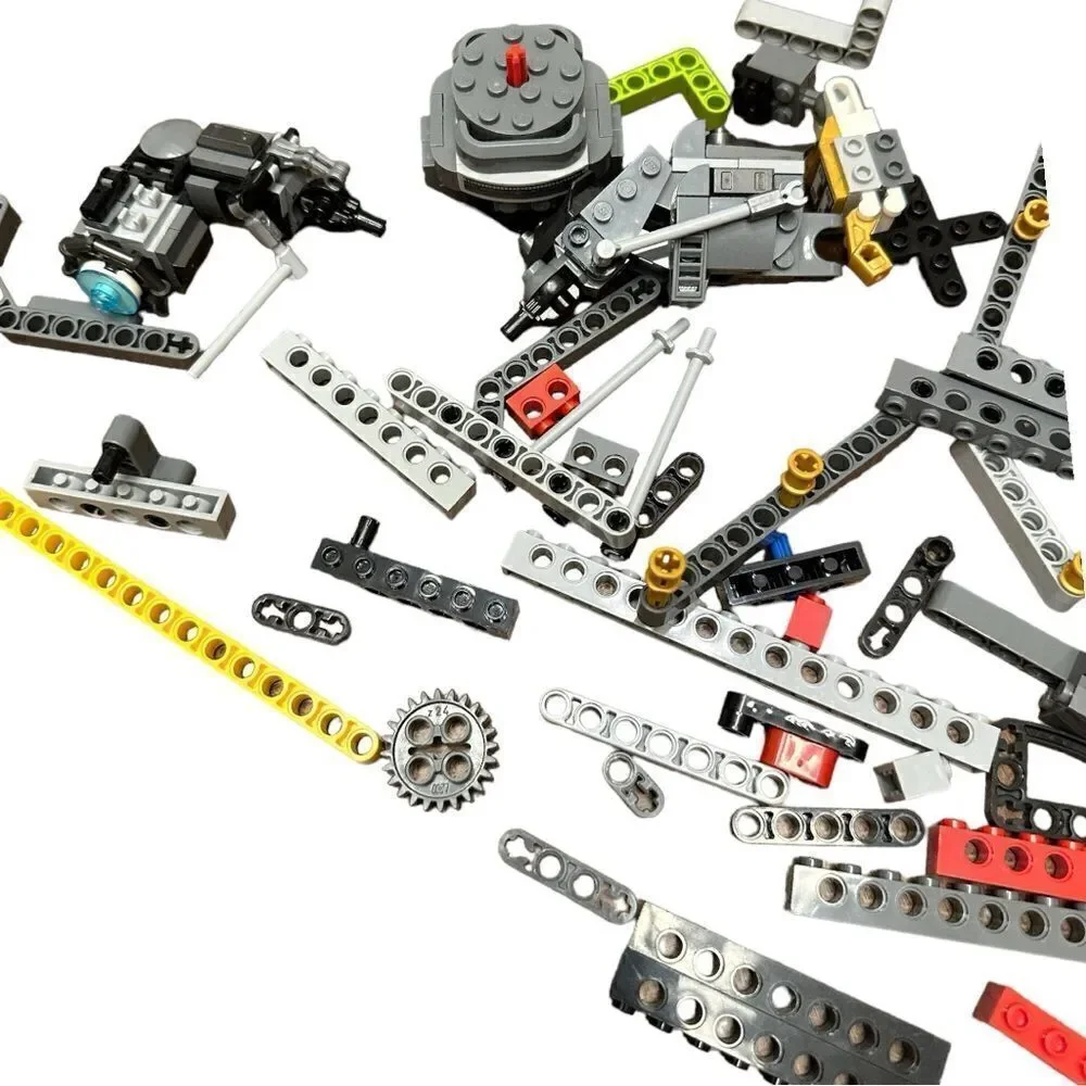Lego Legos Tech pieces.robot Star Wars pieces
Endless options - Picture 5 of 14